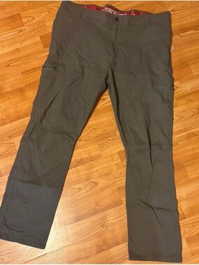 Wrangler Men's Olive Cargo Utility Pants